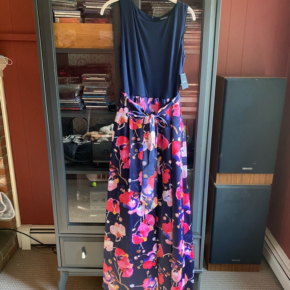 Ellen Tracy floor length gown
